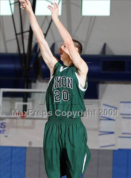 Thumbnail 3 in Dixon vs. Davis (Les Curry Invitational) photogallery.