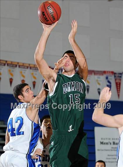 Thumbnail 2 in Dixon vs. Davis (Les Curry Invitational) photogallery.