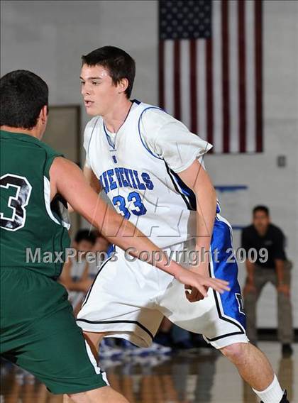 Thumbnail 1 in Dixon vs. Davis (Les Curry Invitational) photogallery.
