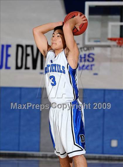 Thumbnail 1 in Dixon vs. Davis (Les Curry Invitational) photogallery.