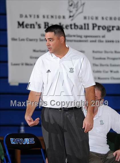Thumbnail 2 in Dixon vs. Davis (Les Curry Invitational) photogallery.