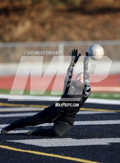 Thumbnail 2 in Hilltop vs. Del Lago Academy photogallery.