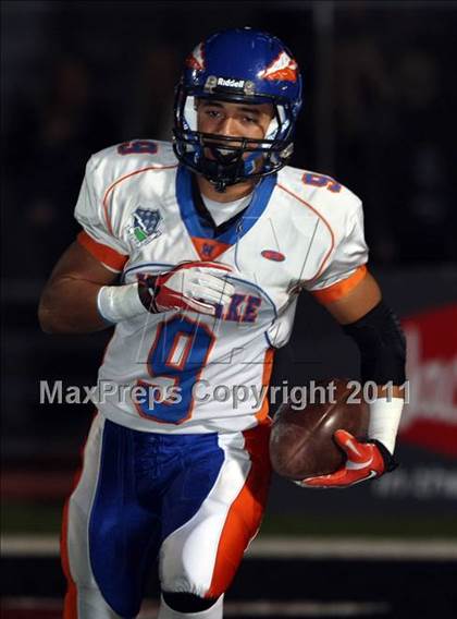 Thumbnail 1 in Westlake vs. Oaks Christian (CIF SS Northern Division Final) photogallery.