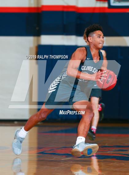 Thumbnail 2 in St. Joseph Notre Dame vs. Clovis East (Opening Tip-Off Marathon) photogallery.