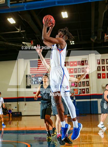 Thumbnail 3 in St. Joseph Notre Dame vs. Clovis East (Opening Tip-Off Marathon) photogallery.