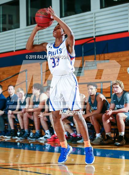 Thumbnail 3 in St. Joseph Notre Dame vs. Clovis East (Opening Tip-Off Marathon) photogallery.