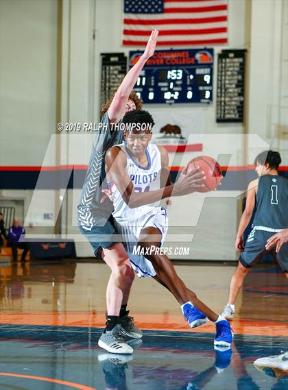 Thumbnail 3 in St. Joseph Notre Dame vs. Clovis East (Opening Tip-Off Marathon) photogallery.