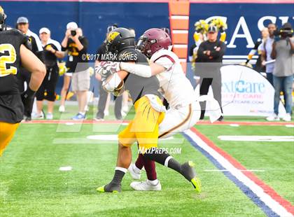 Thumbnail 1 in Salpointe Catholic vs. Saguaro (AIA 4A Final) photogallery.