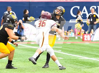 Thumbnail 2 in Salpointe Catholic vs. Saguaro (AIA 4A Final) photogallery.