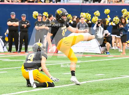 Thumbnail 2 in Salpointe Catholic vs. Saguaro (AIA 4A Final) photogallery.