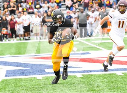 Thumbnail 1 in Salpointe Catholic vs. Saguaro (AIA 4A Final) photogallery.
