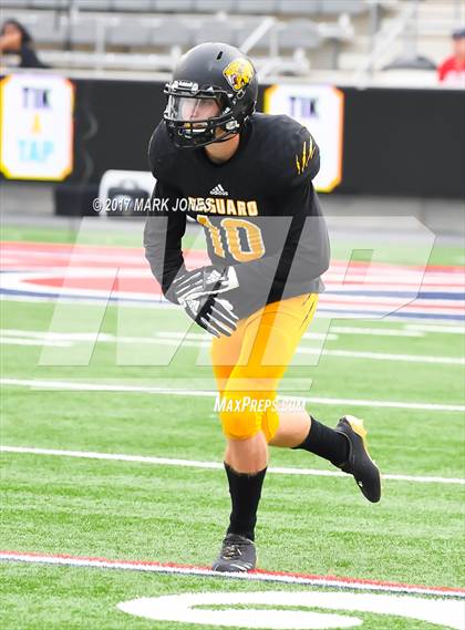 Thumbnail 1 in Salpointe Catholic vs. Saguaro (AIA 4A Final) photogallery.