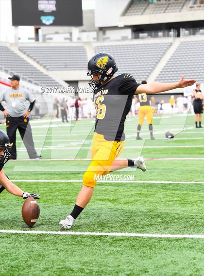 Thumbnail 1 in Salpointe Catholic vs. Saguaro (AIA 4A Final) photogallery.