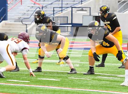 Thumbnail 1 in Salpointe Catholic vs. Saguaro (AIA 4A Final) photogallery.