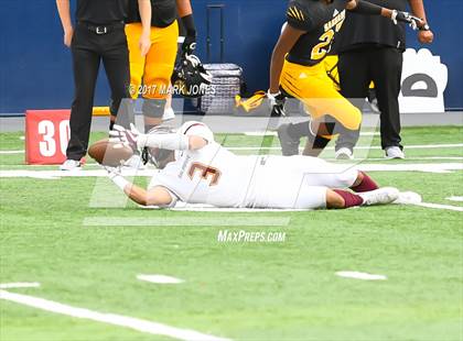Thumbnail 3 in Salpointe Catholic vs. Saguaro (AIA 4A Final) photogallery.