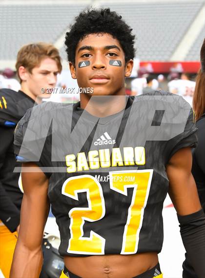Thumbnail 1 in Salpointe Catholic vs. Saguaro (AIA 4A Final) photogallery.