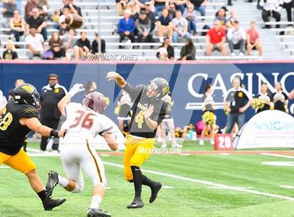 Thumbnail 1 in Salpointe Catholic vs. Saguaro (AIA 4A Final) photogallery.