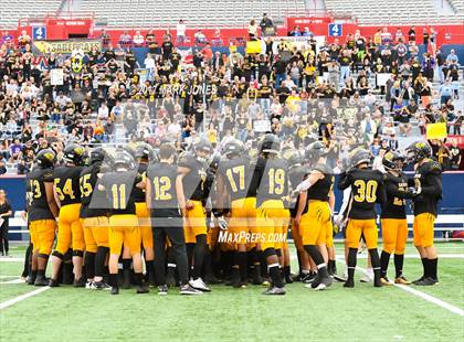 Thumbnail 1 in Salpointe Catholic vs. Saguaro (AIA 4A Final) photogallery.