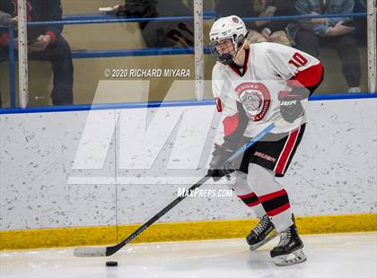 Thumbnail 2 in Bedford vs. Bishop Guertin (NHIAA D1 Semifinal) photogallery.