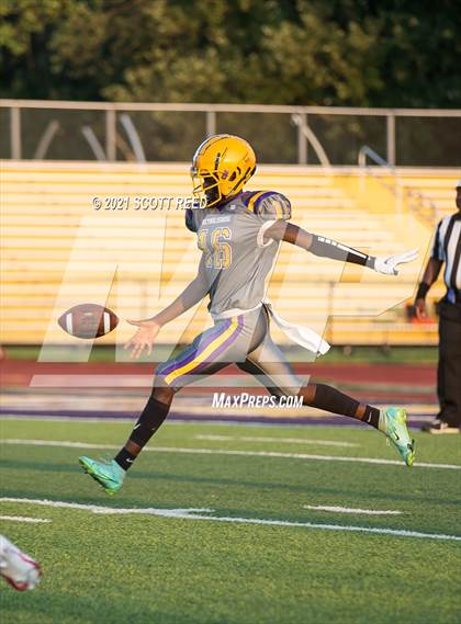 Thumbnail 1 in Wayne @ Reynoldsburg photogallery.