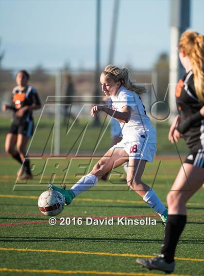 Thumbnail 2 in Roseville vs. Whitney photogallery.