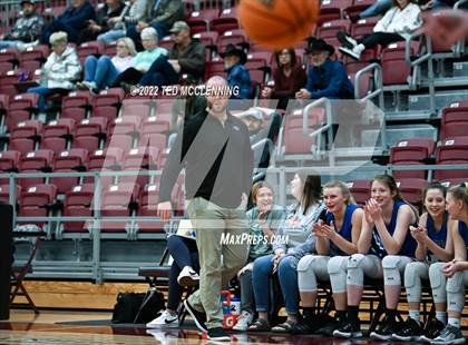 Thumbnail 2 in Kingston vs. Mammoth Spring (AAA 1A Semi-Final) photogallery.