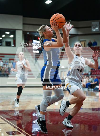Thumbnail 1 in Kingston vs. Mammoth Spring (AAA 1A Semi-Final) photogallery.