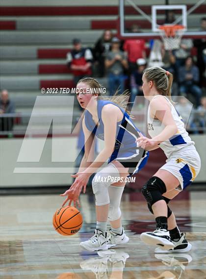 Thumbnail 1 in Kingston vs. Mammoth Spring (AAA 1A Semi-Final) photogallery.