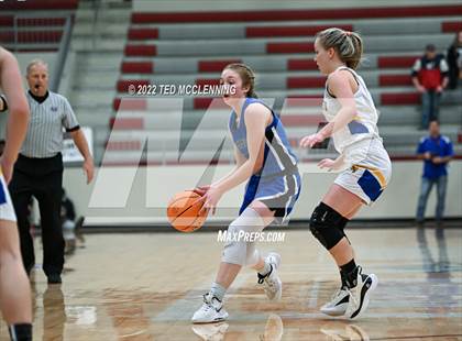 Thumbnail 1 in Kingston vs. Mammoth Spring (AAA 1A Semi-Final) photogallery.