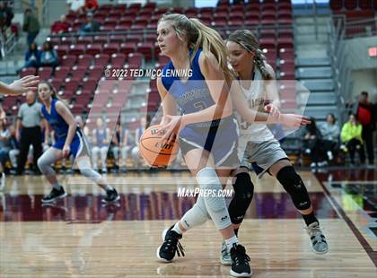 Thumbnail 3 in Kingston vs. Mammoth Spring (AAA 1A Semi-Final) photogallery.