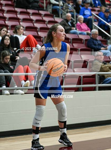 Thumbnail 3 in Kingston vs. Mammoth Spring (AAA 1A Semi-Final) photogallery.