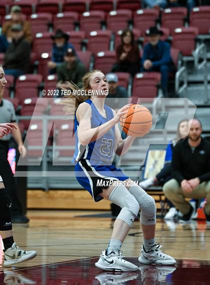 Thumbnail 1 in Kingston vs. Mammoth Spring (AAA 1A Semi-Final) photogallery.