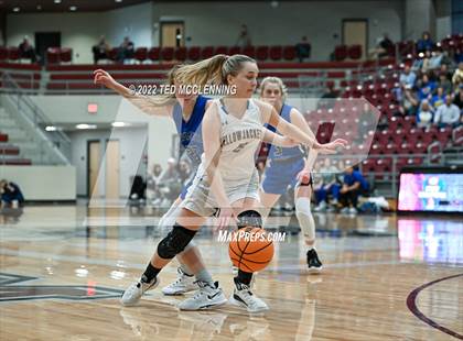 Thumbnail 2 in Kingston vs. Mammoth Spring (AAA 1A Semi-Final) photogallery.