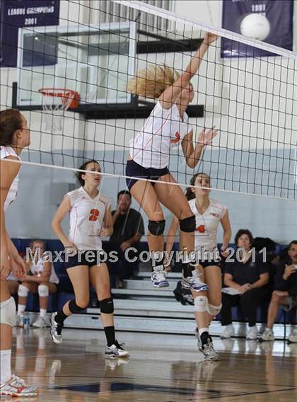 Thumbnail 3 in Poly @ Flintridge Prep photogallery.