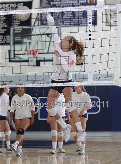 Thumbnail 2 in Poly @ Flintridge Prep photogallery.