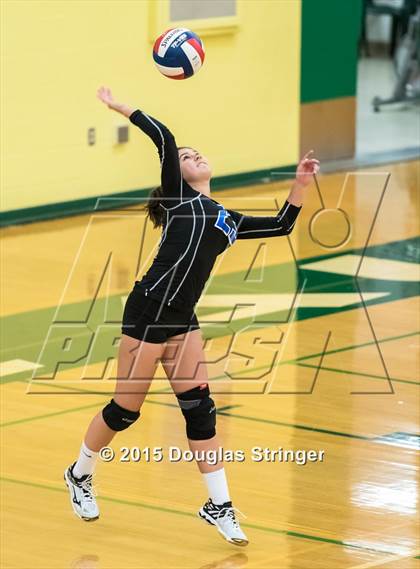Thumbnail 3 in Encinal @ Moreau Catholic photogallery.