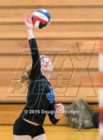 Thumbnail 2 in Encinal @ Moreau Catholic photogallery.