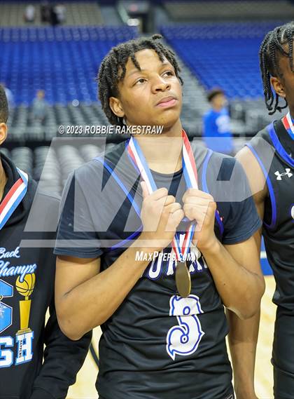 Thumbnail 2 in Ellison vs. Mansfield Summit (UIL 5A Basketball State Semifinal Medal Ceremony) photogallery.