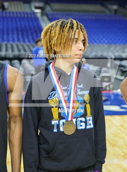 Thumbnail 2 in Ellison vs. Mansfield Summit (UIL 5A Basketball State Semifinal Medal Ceremony) photogallery.