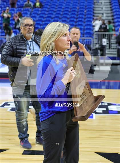 Thumbnail 2 in Ellison vs. Mansfield Summit (UIL 5A Basketball State Semifinal Medal Ceremony) photogallery.