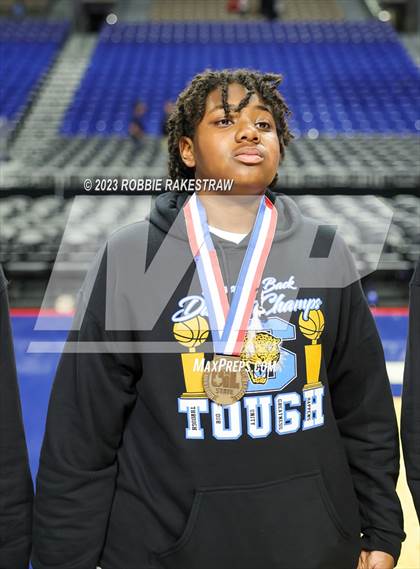 Thumbnail 3 in Ellison vs. Mansfield Summit (UIL 5A Basketball State Semifinal Medal Ceremony) photogallery.