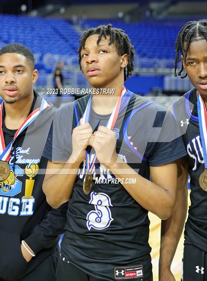 Thumbnail 1 in Ellison vs. Mansfield Summit (UIL 5A Basketball State Semifinal Medal Ceremony) photogallery.