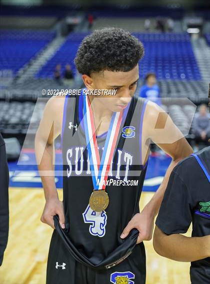 Thumbnail 2 in Ellison vs. Mansfield Summit (UIL 5A Basketball State Semifinal Medal Ceremony) photogallery.