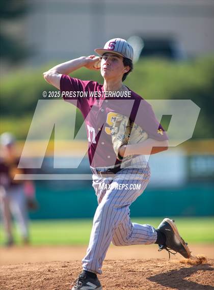 Thumbnail 3 in Simi Valley @ Moorpark photogallery.
