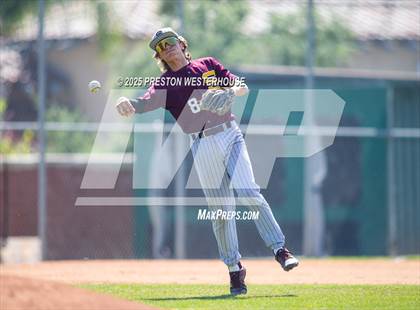 Thumbnail 3 in Simi Valley @ Moorpark photogallery.