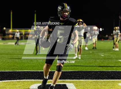 Thumbnail 3 in Lebanon vs Fort Wayne Bishop Dwenger (IHSAA 4A Regional Finals) photogallery.