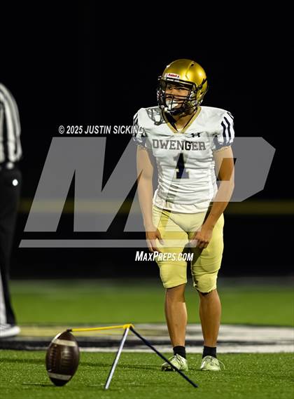 Thumbnail 3 in Lebanon vs Fort Wayne Bishop Dwenger (IHSAA 4A Regional Finals) photogallery.