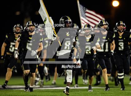 Thumbnail 1 in Lebanon vs Fort Wayne Bishop Dwenger (IHSAA 4A Regional Finals) photogallery.