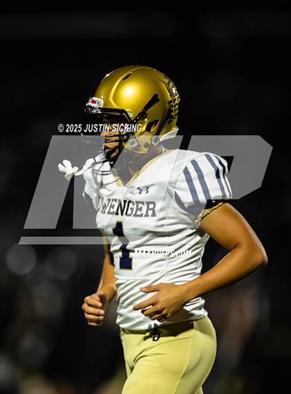 Thumbnail 1 in Lebanon vs Fort Wayne Bishop Dwenger (IHSAA 4A Regional Finals) photogallery.