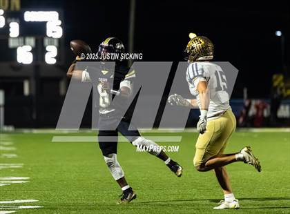 Thumbnail 3 in Lebanon vs Fort Wayne Bishop Dwenger (IHSAA 4A Regional Finals) photogallery.